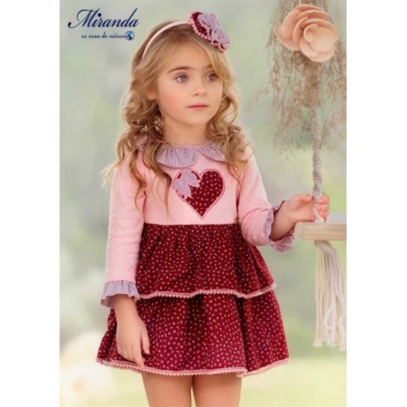 Spanish traditional Miranda Winter Girl Wine and Pink Dress Heart - Picture 1 of 5